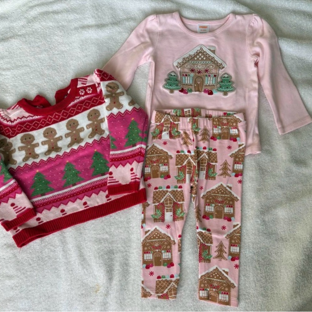 Gymboree Gingerbread Set 
18-24m
EUC 
100 percent cotton top and sweater